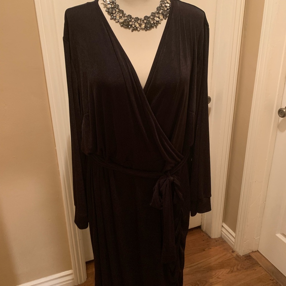 Ashley Stewart NWT black slingy shimmer faux wrap dress with belt size 34/36